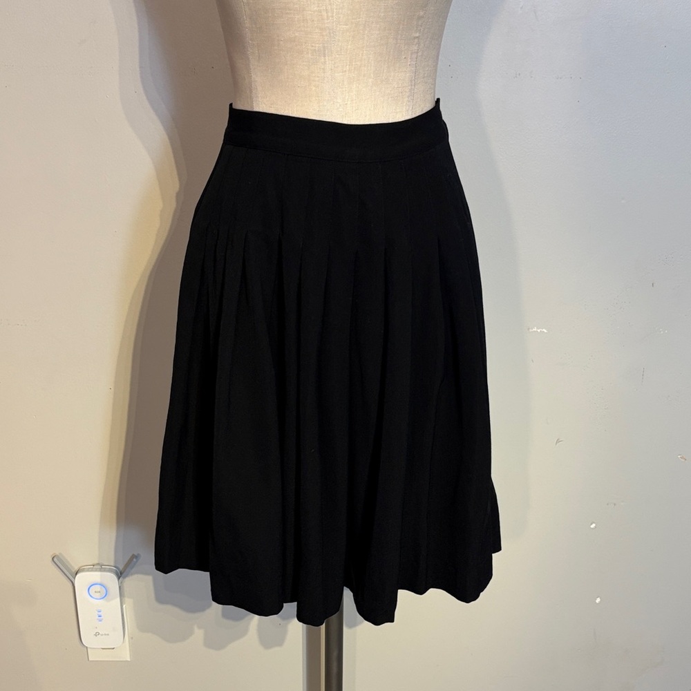 Vintage Liz Claiborne pleated black Women's Skirt